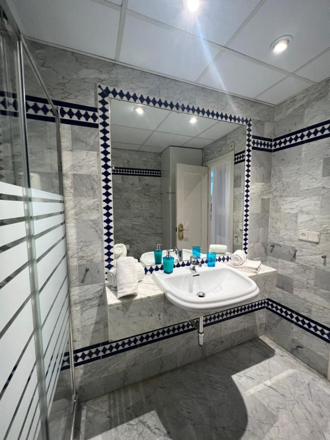 Iberflat Fabiola Apartment Seville Ngoại thất bức ảnh