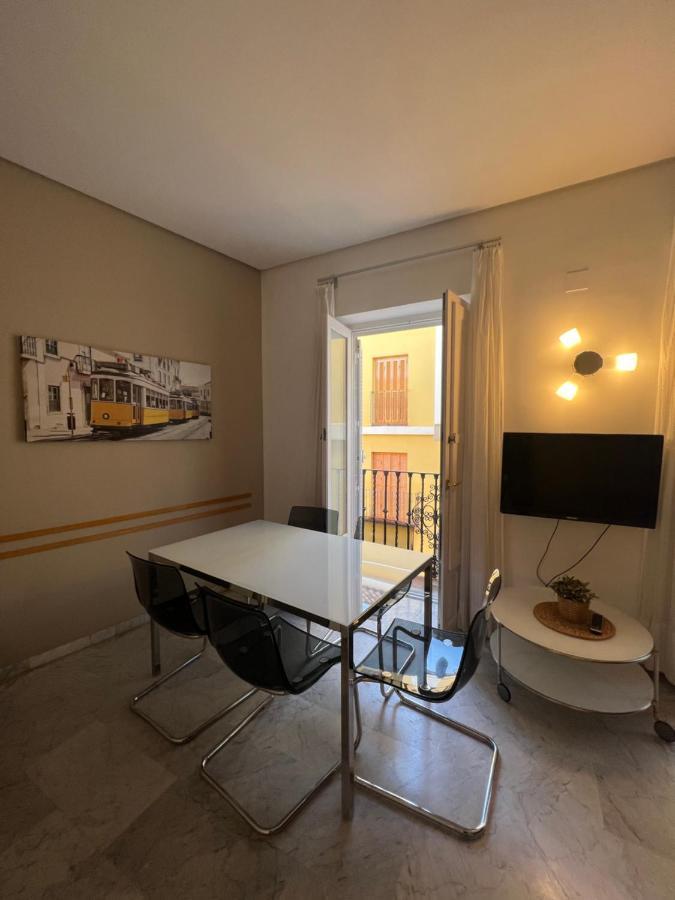 Iberflat Fabiola Apartment Seville Ngoại thất bức ảnh