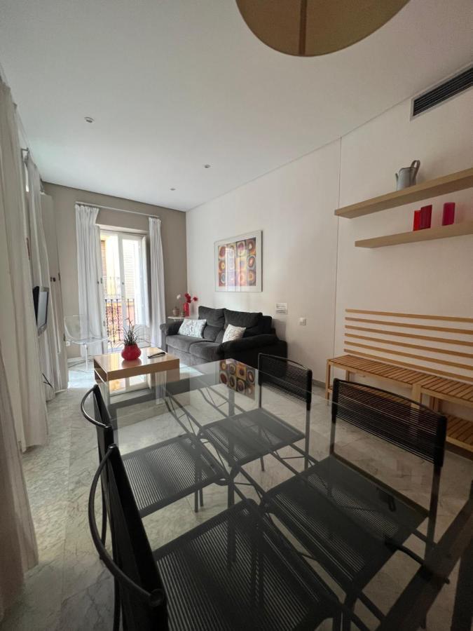 Iberflat Fabiola Apartment Seville Ngoại thất bức ảnh