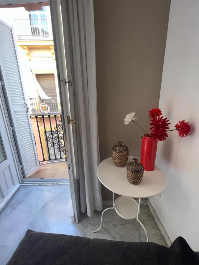 Iberflat Fabiola Apartment Seville Ngoại thất bức ảnh