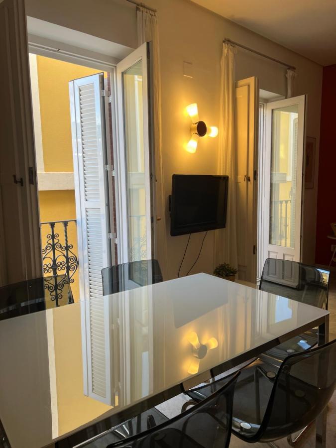 Iberflat Fabiola Apartment Seville Ngoại thất bức ảnh